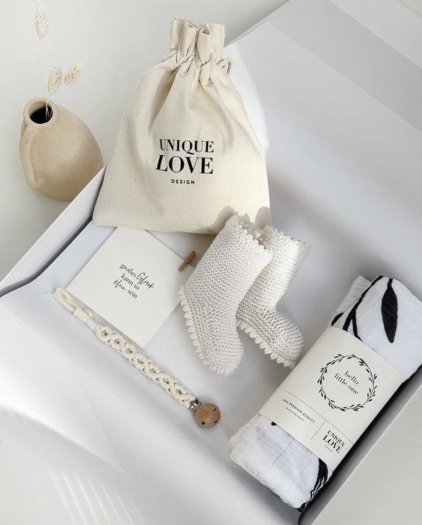 Give love - birth gift set - white